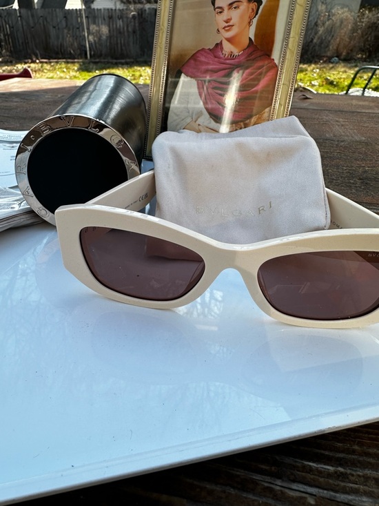 Bvlgari Roma Sunglasses BV40037F Ivory Cream w/ Case & COA Italy - Picture 2 of 11